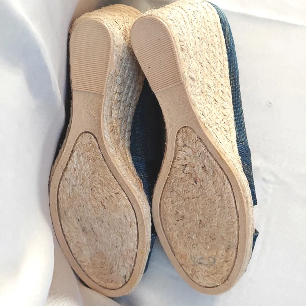 White‎ Mountain Shoes, Size 9, Blue Open Toe, Wedge Heel, Espadrille Style, New!